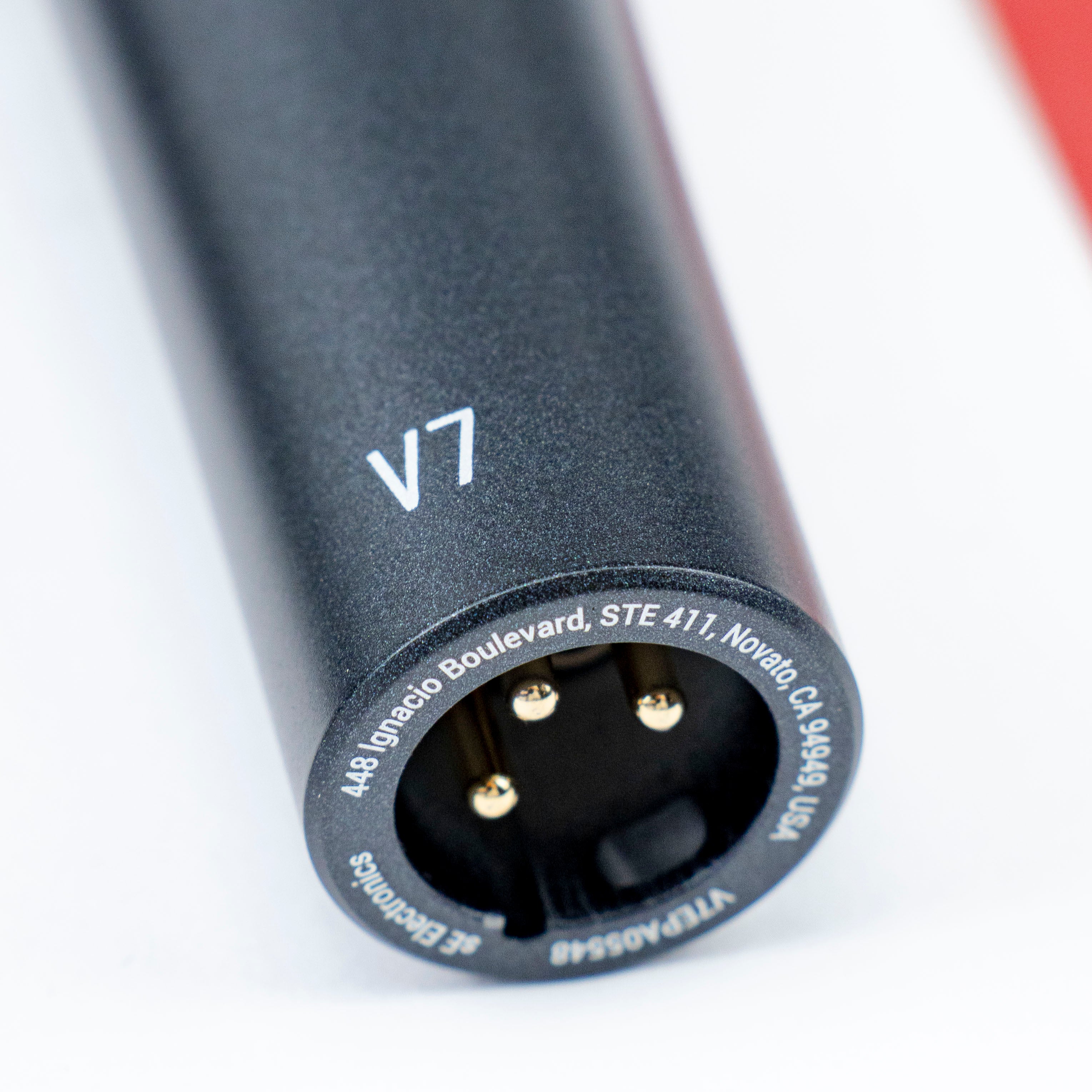 Micrófono Vocal SE Electronics V7 + Cable